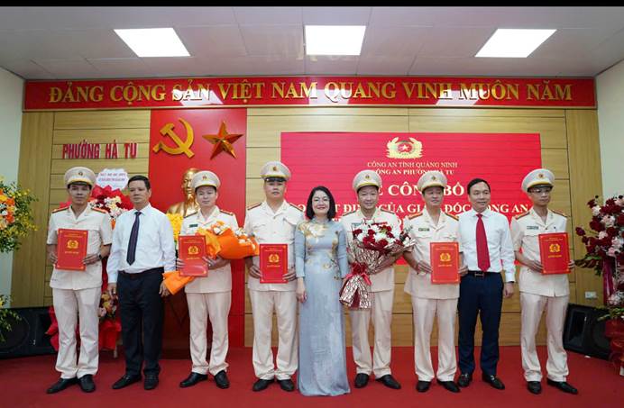 z6761273106353_159bc78f8dc21bdbfb397d483484e78b